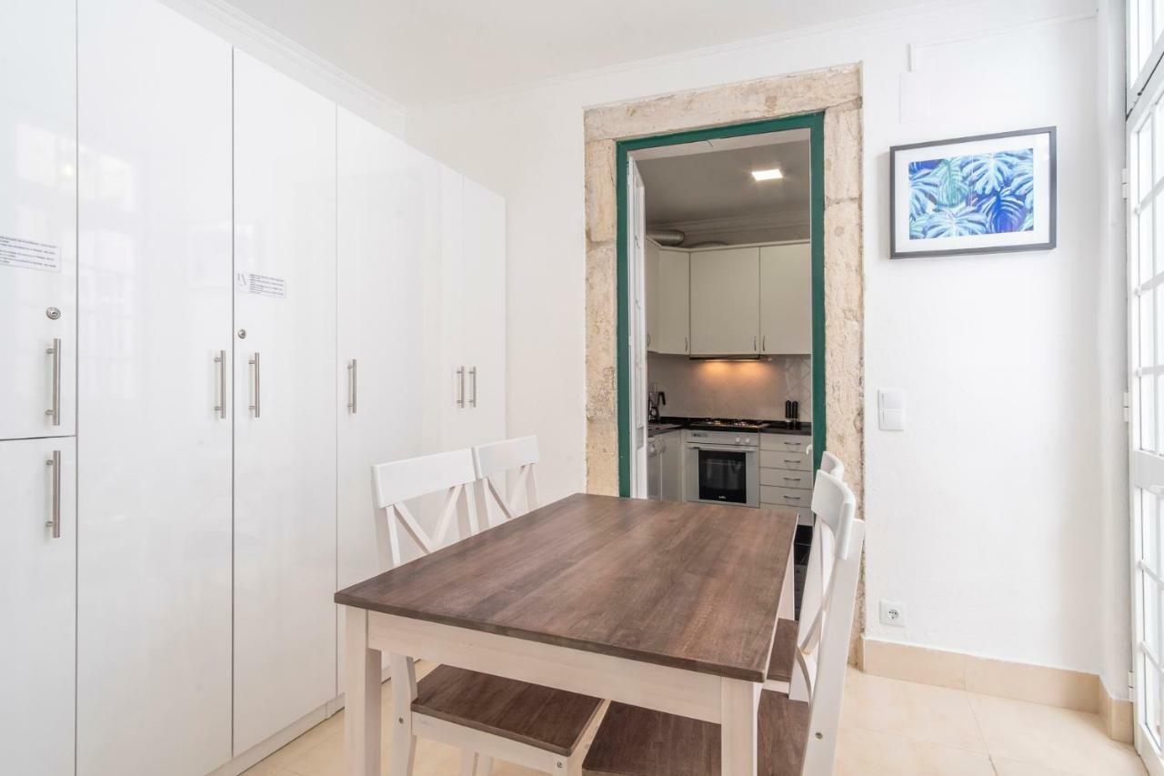 Lv Premier Bica Apartment Lisbon Luaran gambar